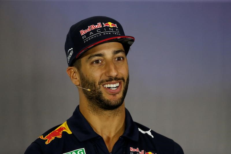 Ricciardo may give the ‘Shoey’ the boot – Metro US