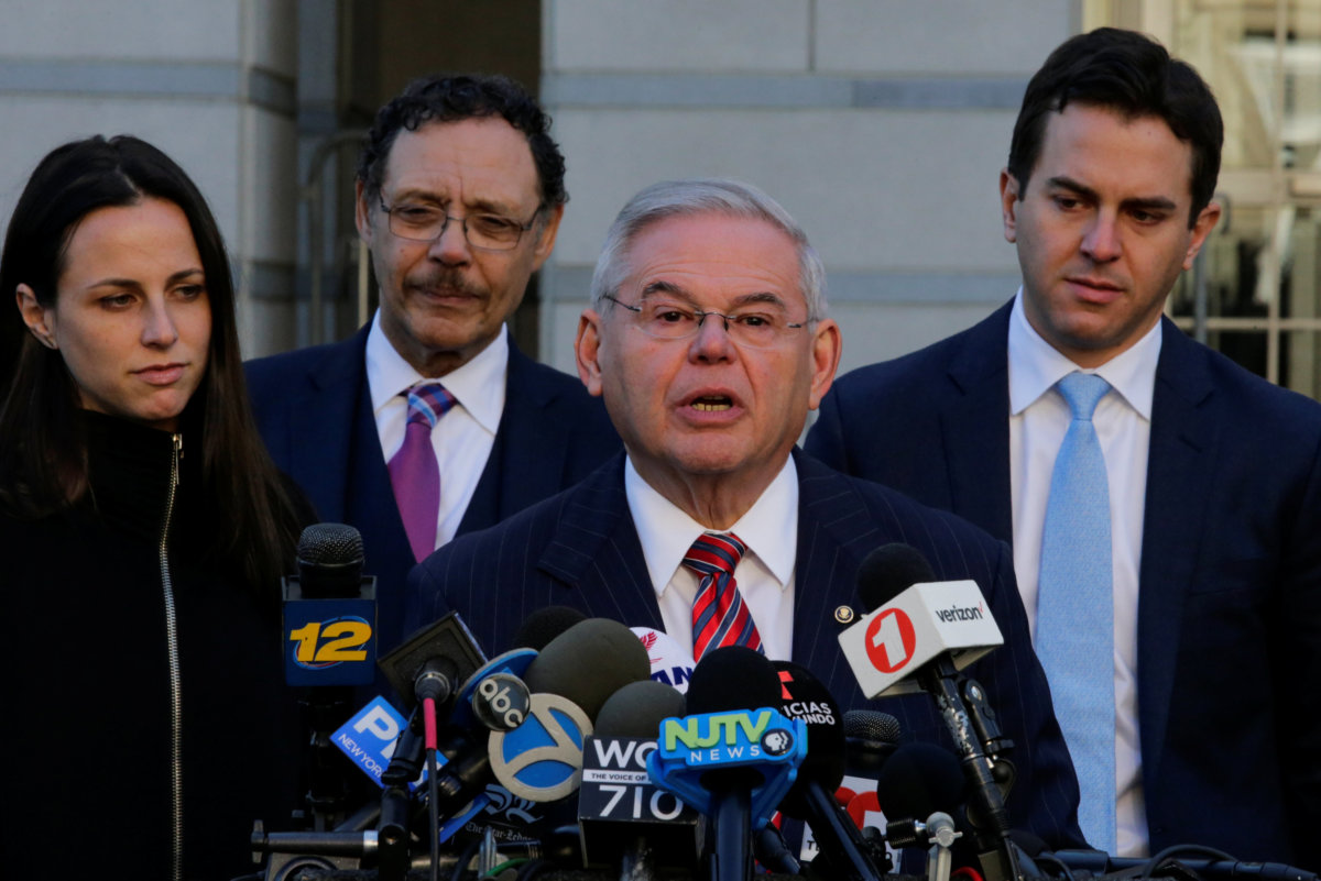 Corruption Trial Of Senator Menendez Ends In Mistrial – Metro US