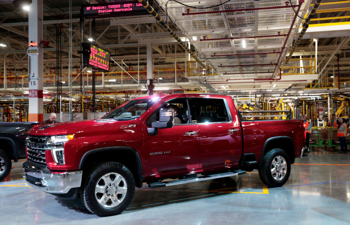 Highmargin pickup trucks drive General Motors profit, shares rise