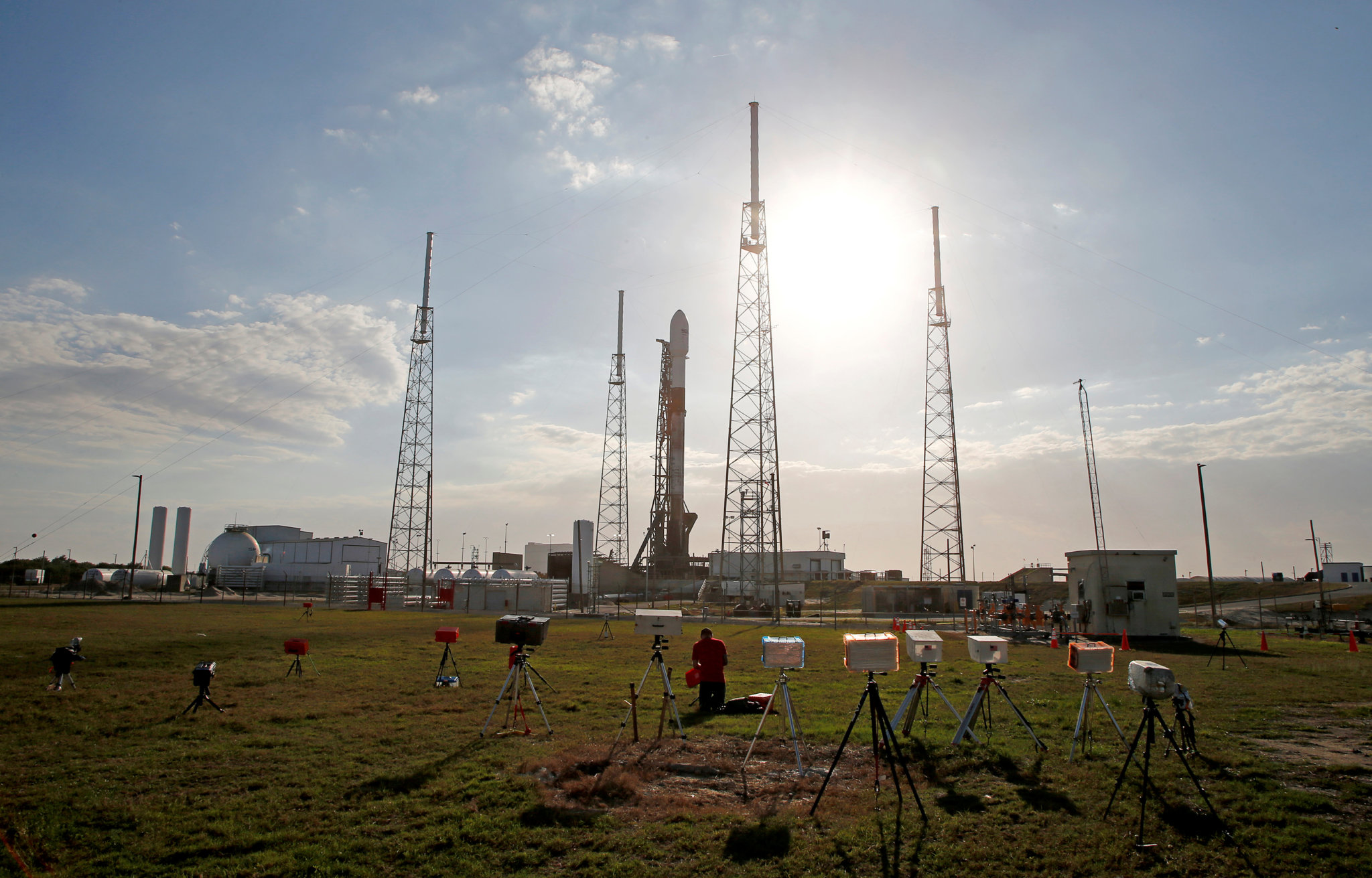 SpaceX Rocket Launched Carrying Israel’s First Lunar Lander – Metro US