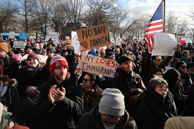 PHOTOS: ‘In the shadow of Freedom Tower’ protest #NoBanNoWall voices