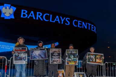 Circus draws animal rights protesters to final shows