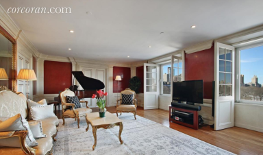 David Bowie’s former New York apartment and piano selling for $6.45M