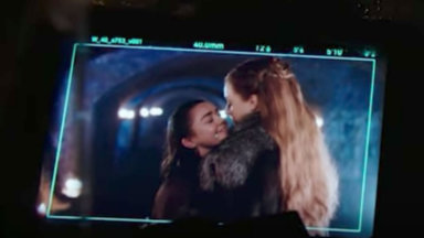 ‘game Of Thrones’ Behind The Scenes Clip Shows Arya And Sansa Almost 