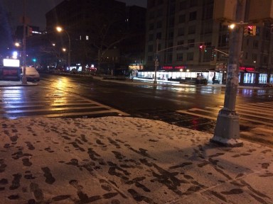 NYC gets dusting of snow, but weather advisory continues through Friday