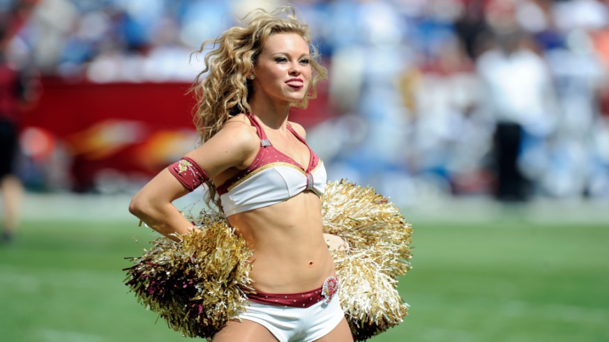 Photo: Redskins' cheerleaders in Washington - WAP20110918325 