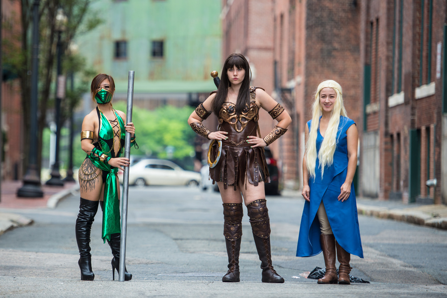 Boston Comic Con brings costumed crowds to Seaport World Trade Center