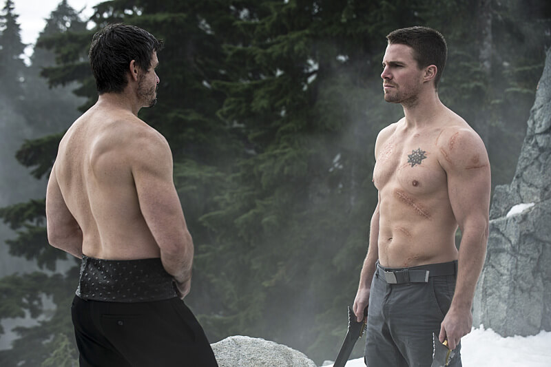 Tca Update Cw Renews Its Dramas And John Barrowman Enjoys The Shirtless Fights Of ‘arrow 4762