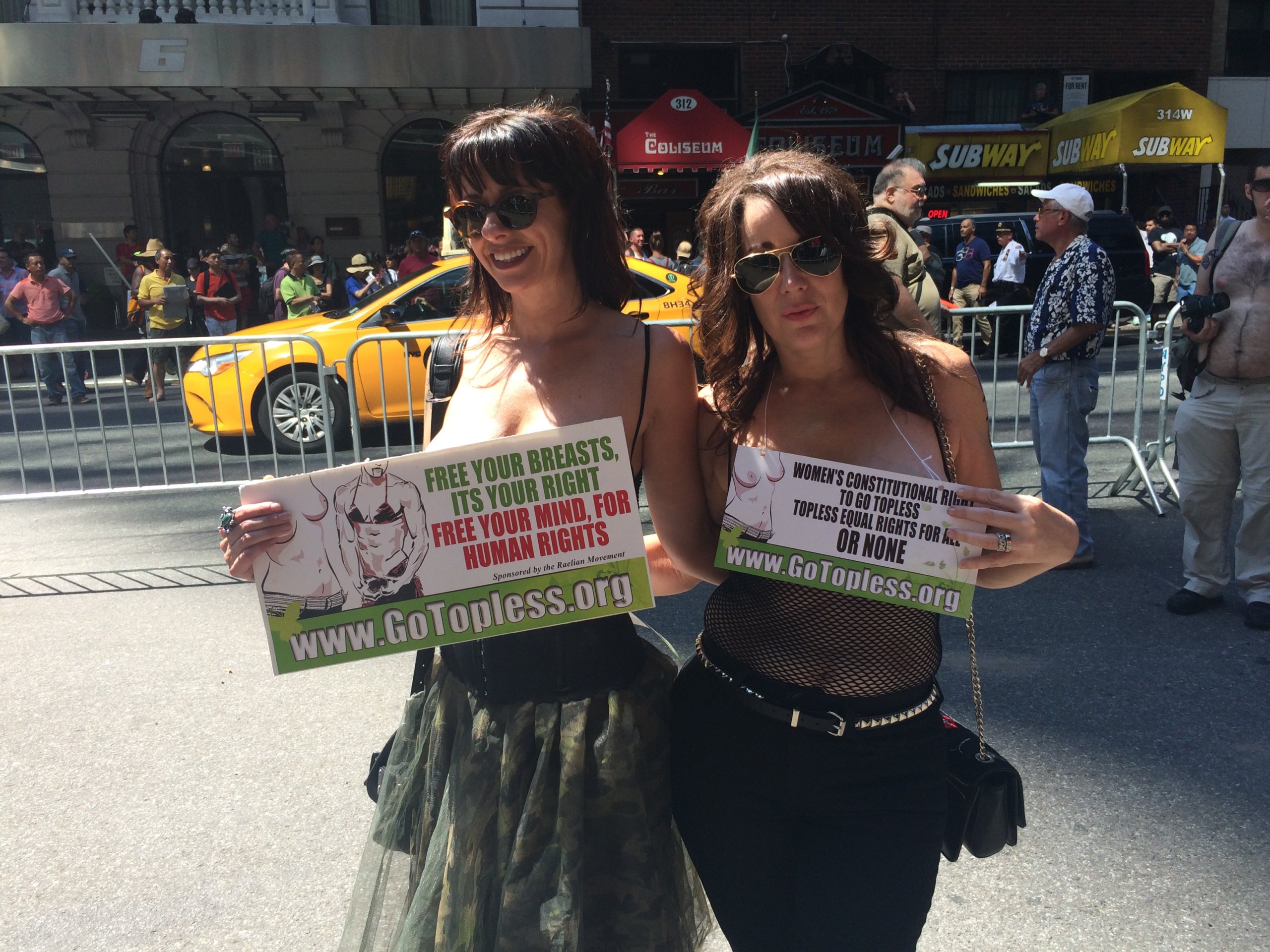 NSFW) Women go bare-chested to protest for equality in New York – Metro US