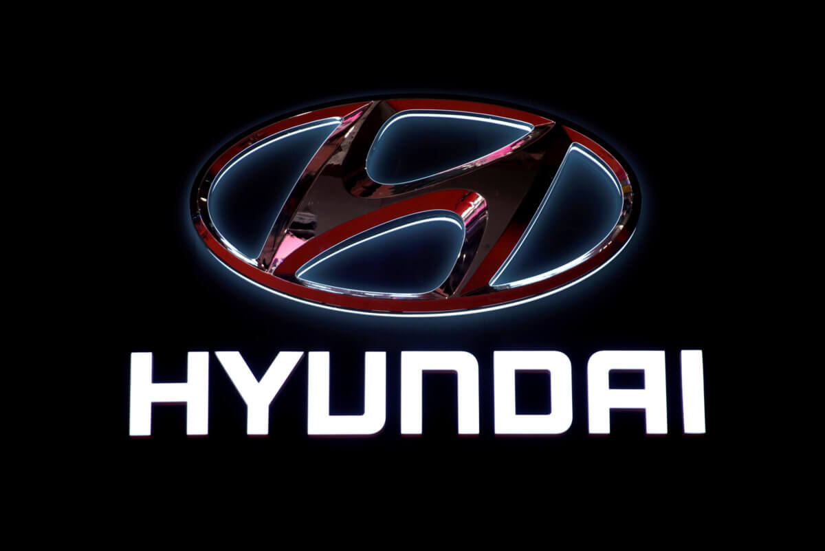 Hyundai x 410