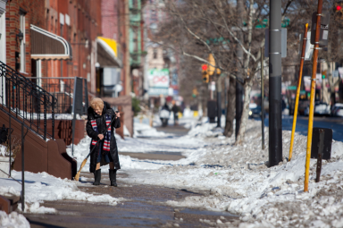 Storm expected to deliver wet, snowy kiss along Northeast