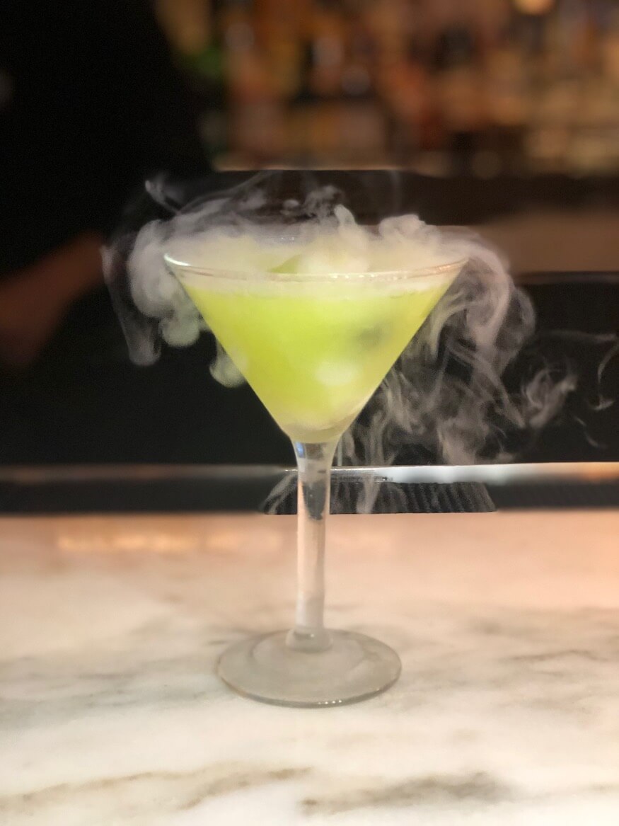 8 Smoking Cocktails Perfect For Halloween Metro Us