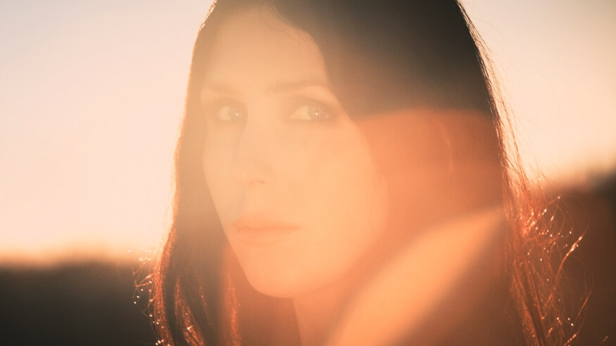 Chelsea Wolfe dials things down - Metro US