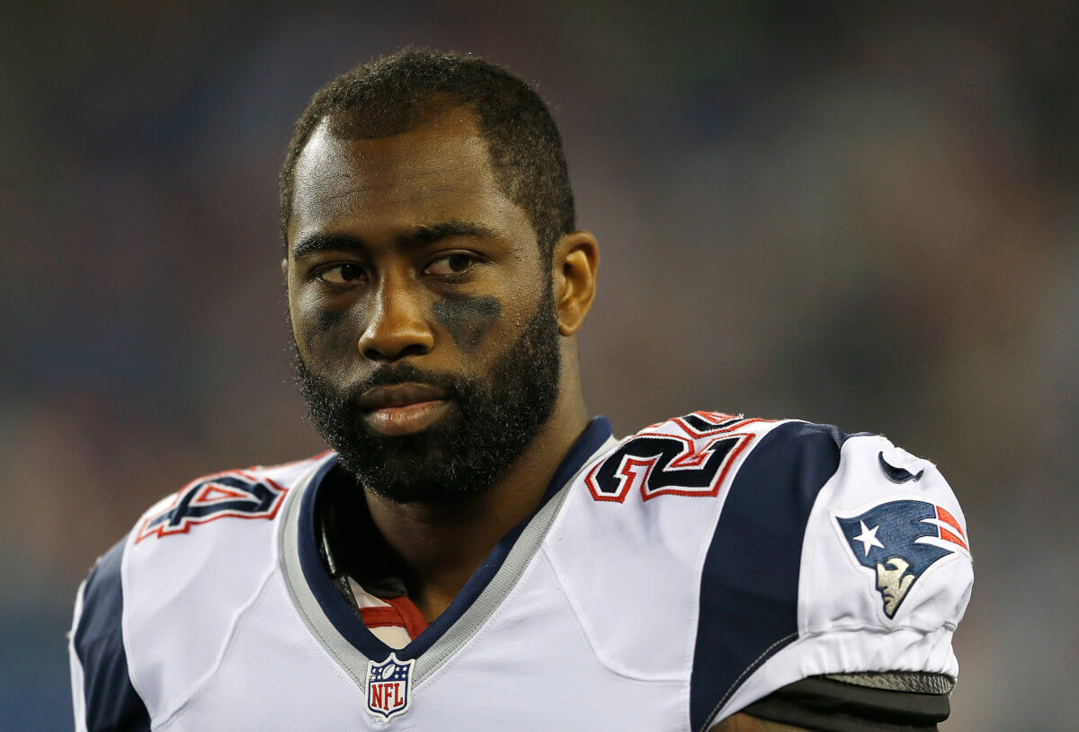 Darrelle Revis sent home by Bill Belichick for being late to practice ...