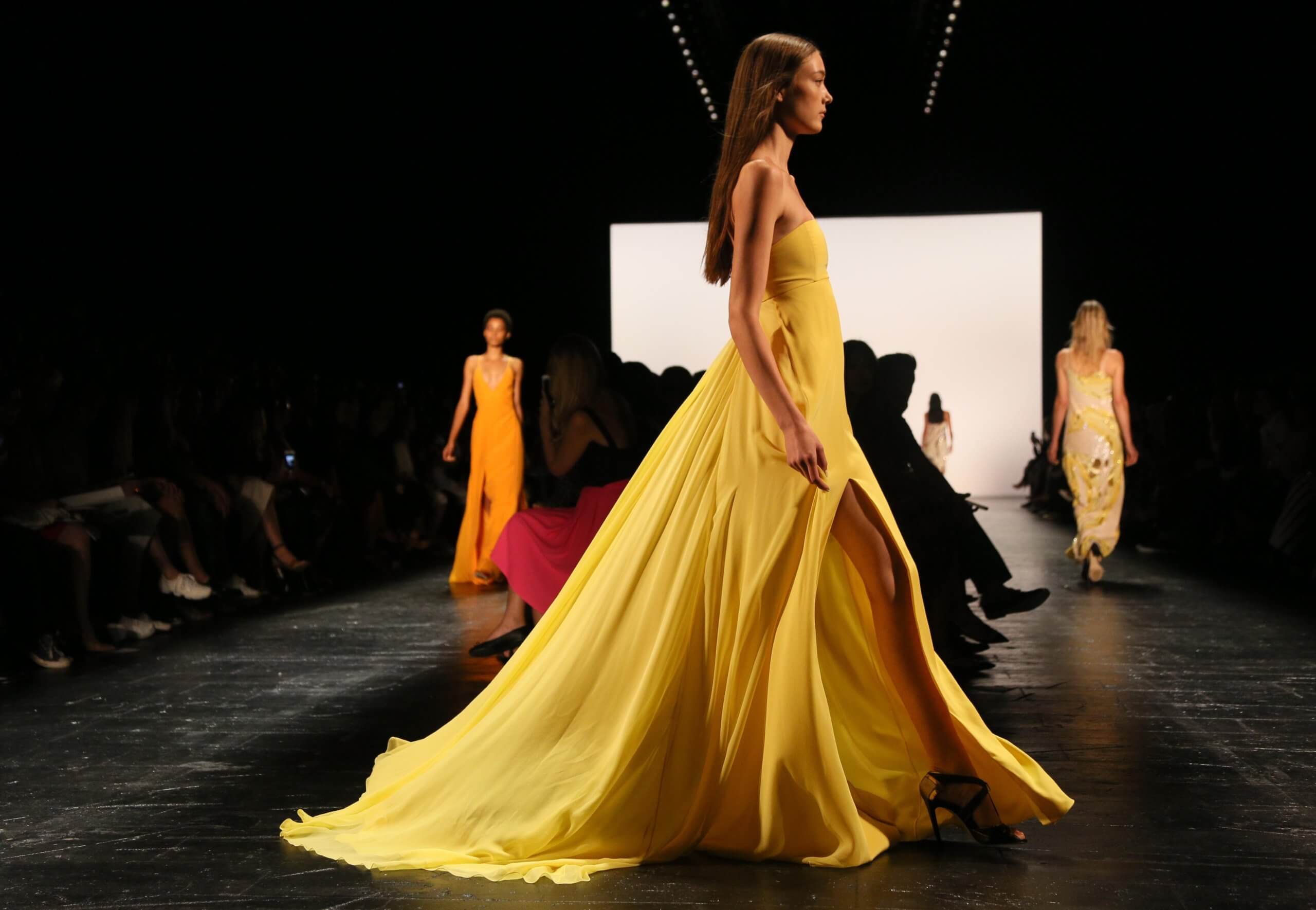 VIDEO Prabal Gurung opens beautiful moving fashion show with