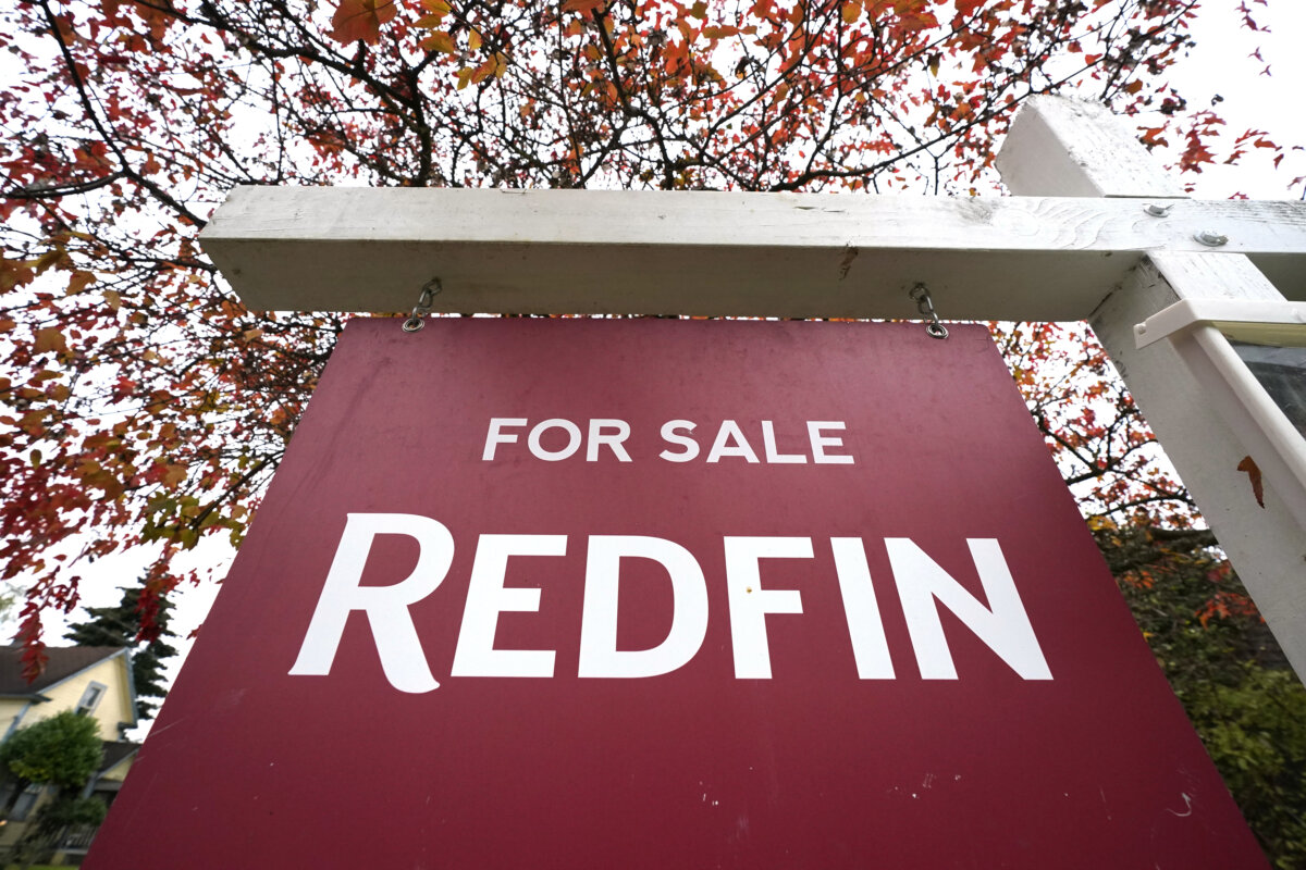 Cooling housing market prompts layoffs at Redfin Metro US