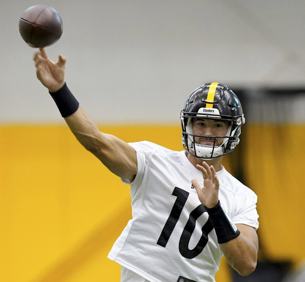 QB won Steelers Mitch Trubisky is Week 1 starter Metro US