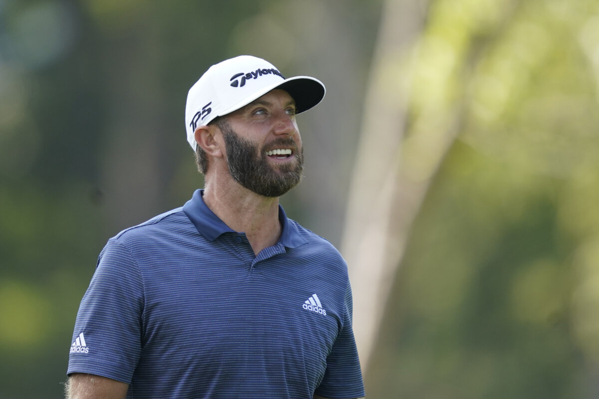 Dustin Johnson stays in groove, opens with 63 at LIVChicago Metro US