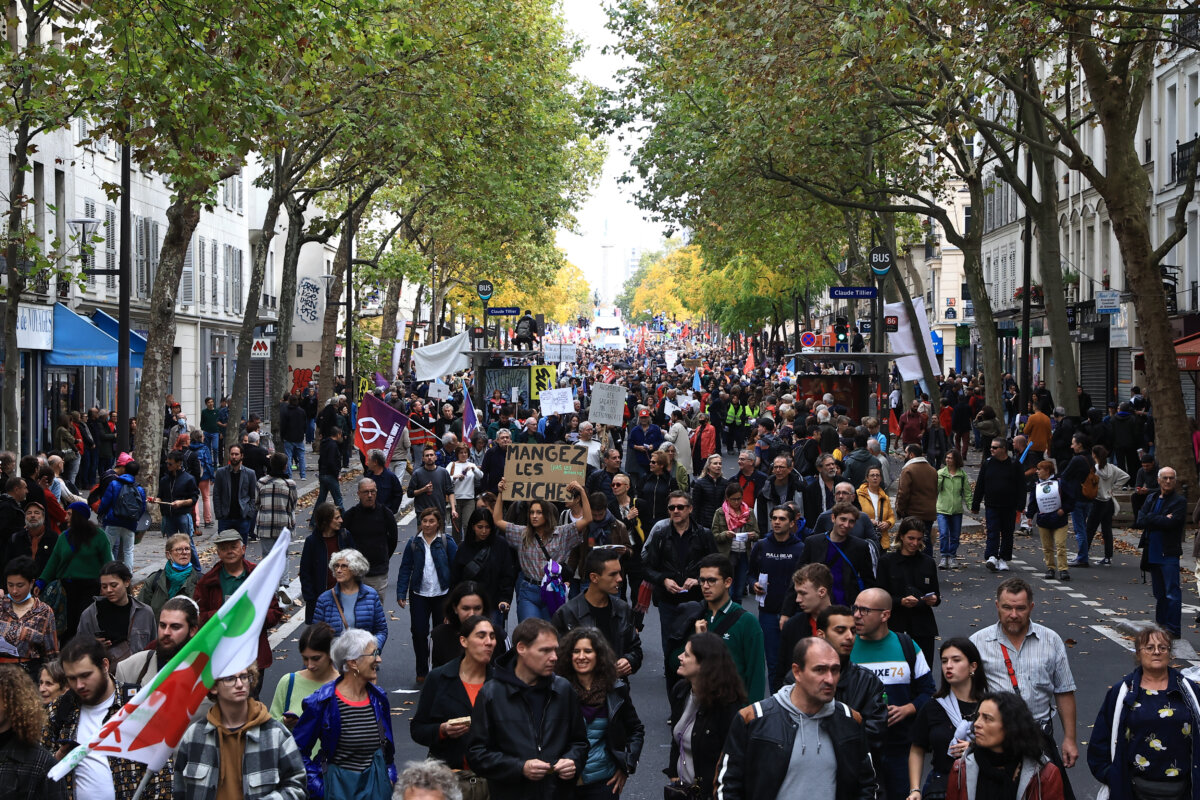 March against inflation turns up political heat in France – Metro US