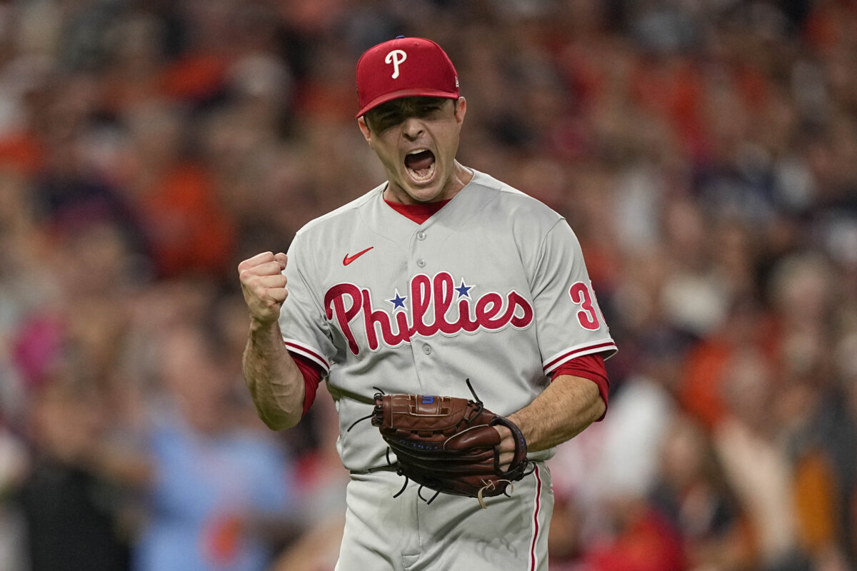 Series saver Robertson gets 2nd Phils chance 3 years later – Metro US