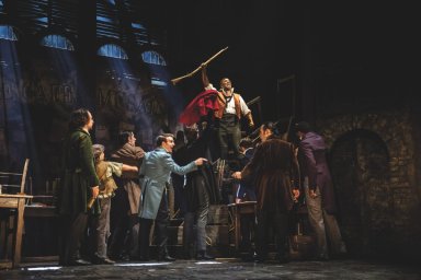 03.-Les-Miserables-Panel-C-photo-Johan-Persson_use-1200×800-1