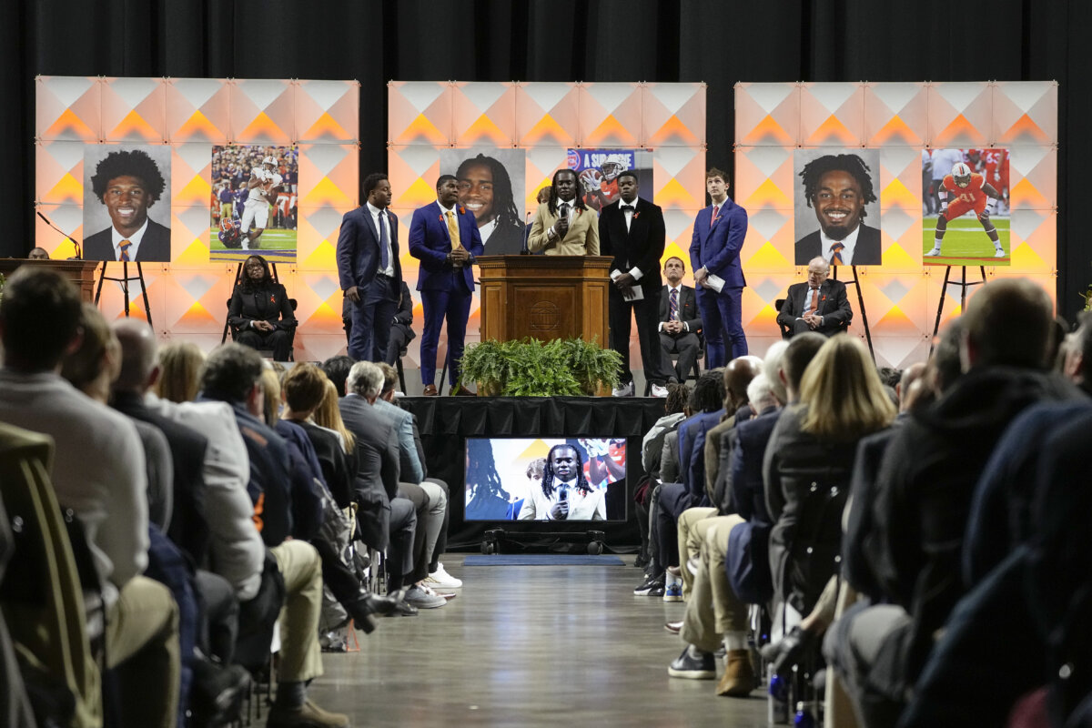 Virginia honors slain players in memorial service on campus Metro US