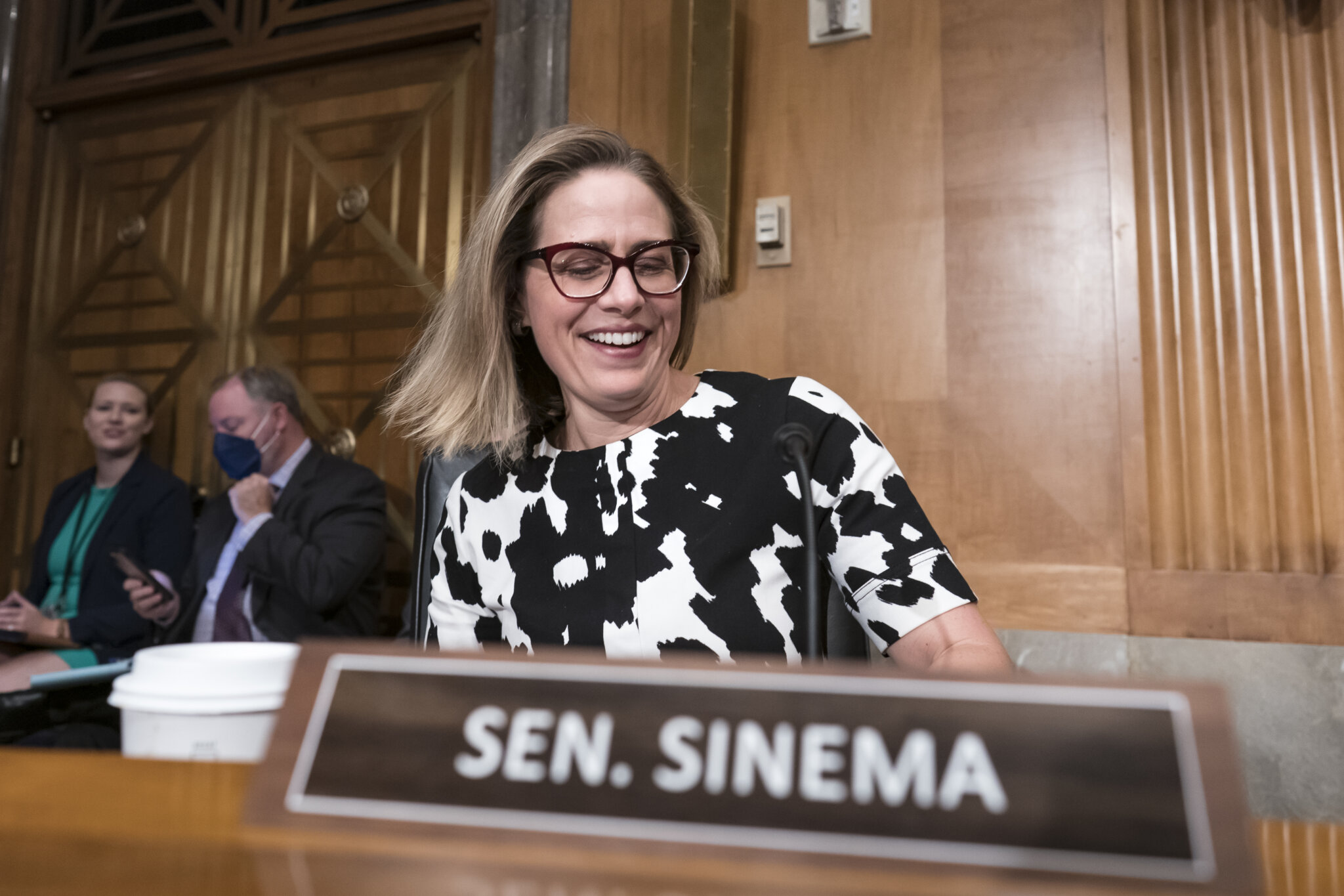 Sinema Party Switch Highlights 2024 Obstacles For Democrats – Metro US