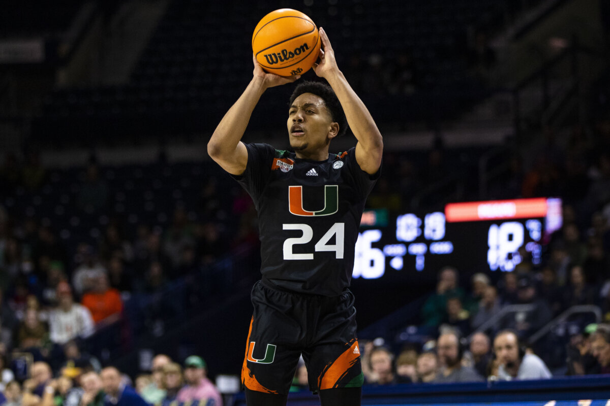 No. 14 Miami wins 9th straight, topping Notre Dame 7665 Metro US