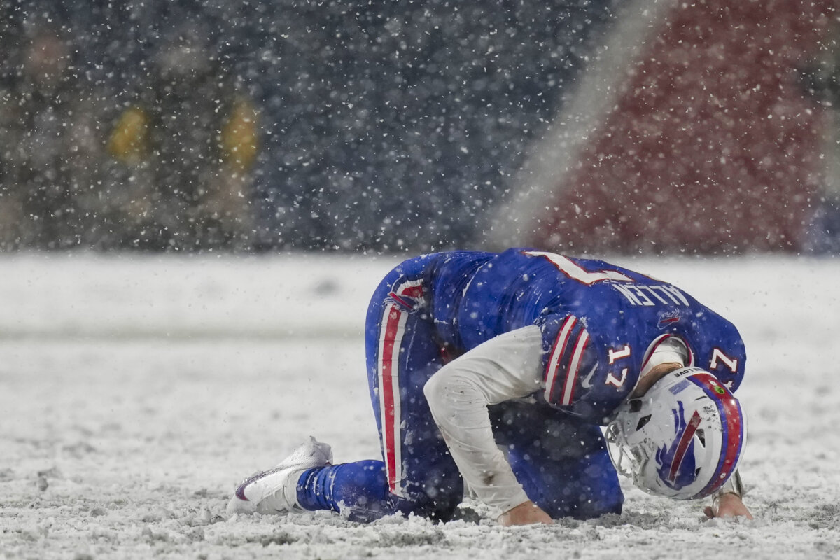 Depleted Bills produce a dud in playoff loss to Bengals Metro US