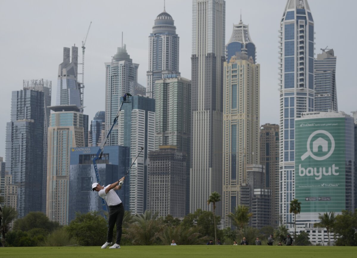 Reed fares better than McIlroy after delayed start in Dubai Metro US