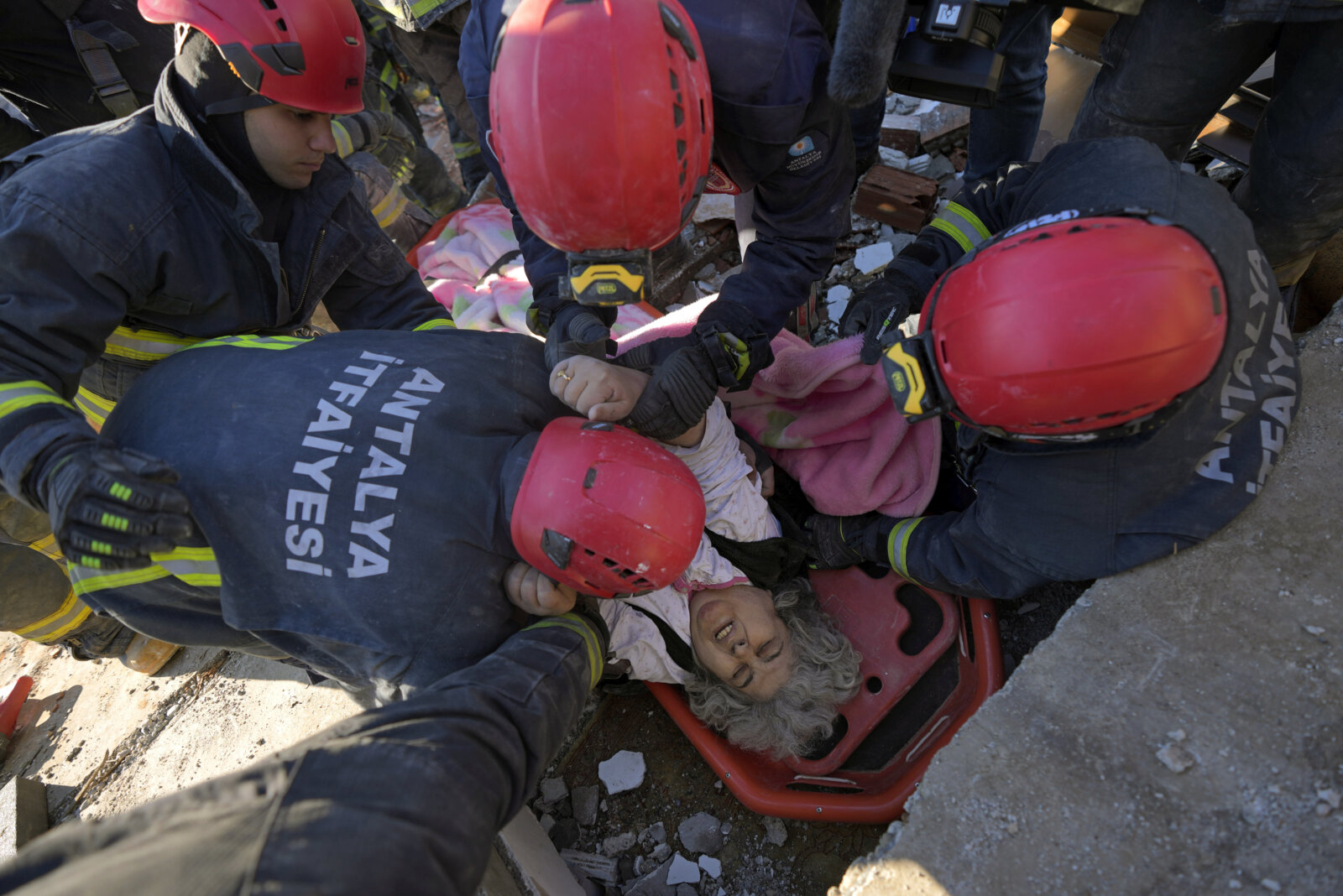 Wreckage, rescue and hope in Turkey’s earthquake epicenter Metro US