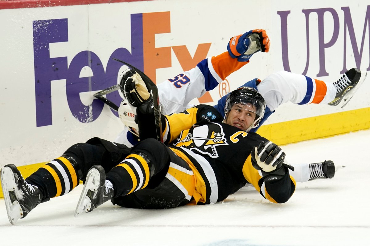 Islanders Penguins Hockey