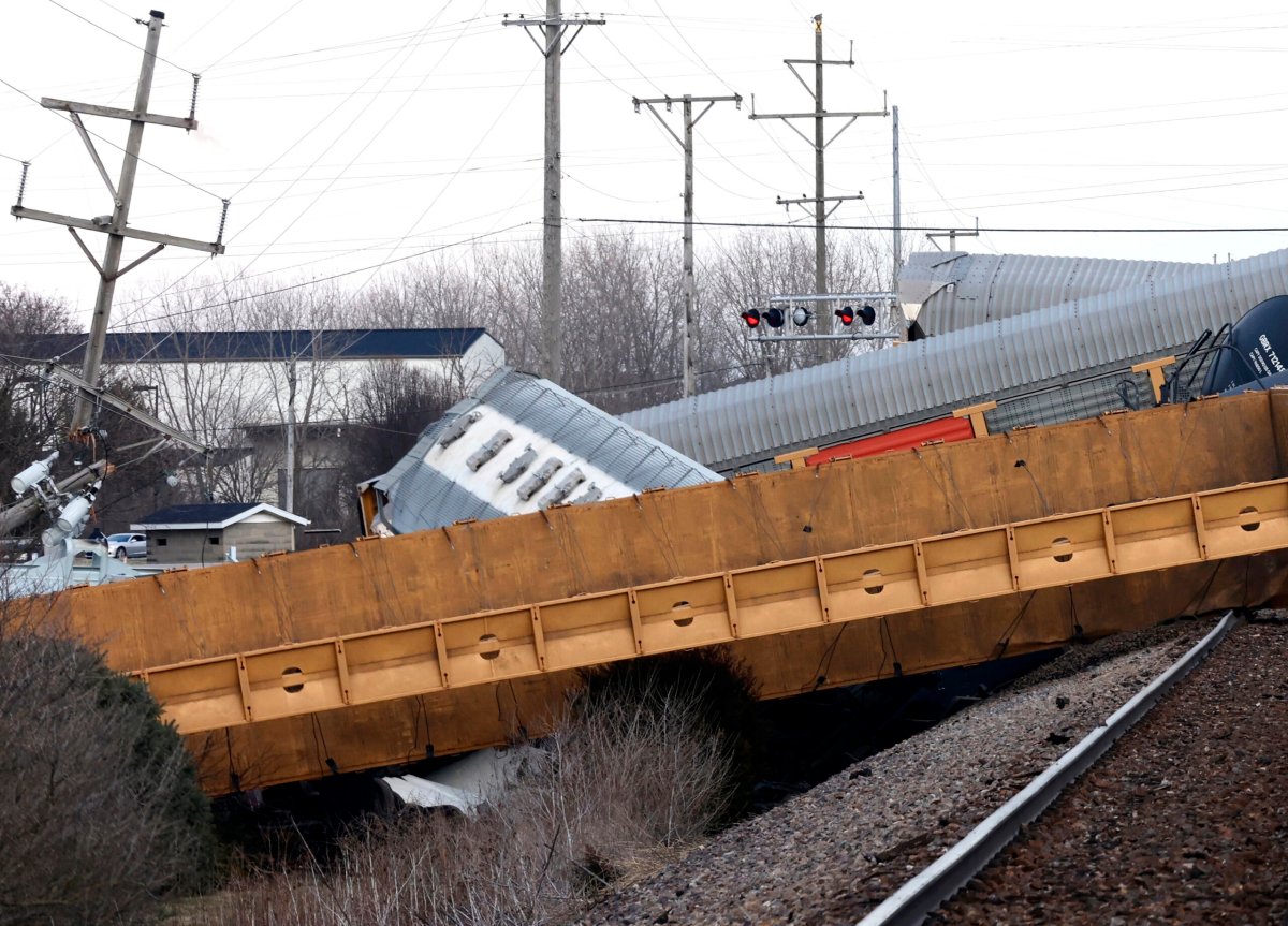 APTOPIX Ohio Cargo Train Derailment