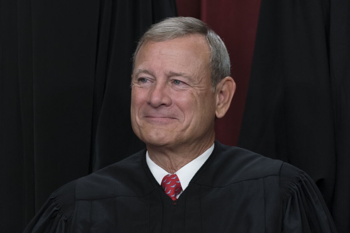 Roberts Asked To Testify On Court Ethics Amid Thomas Reports Metro Us 