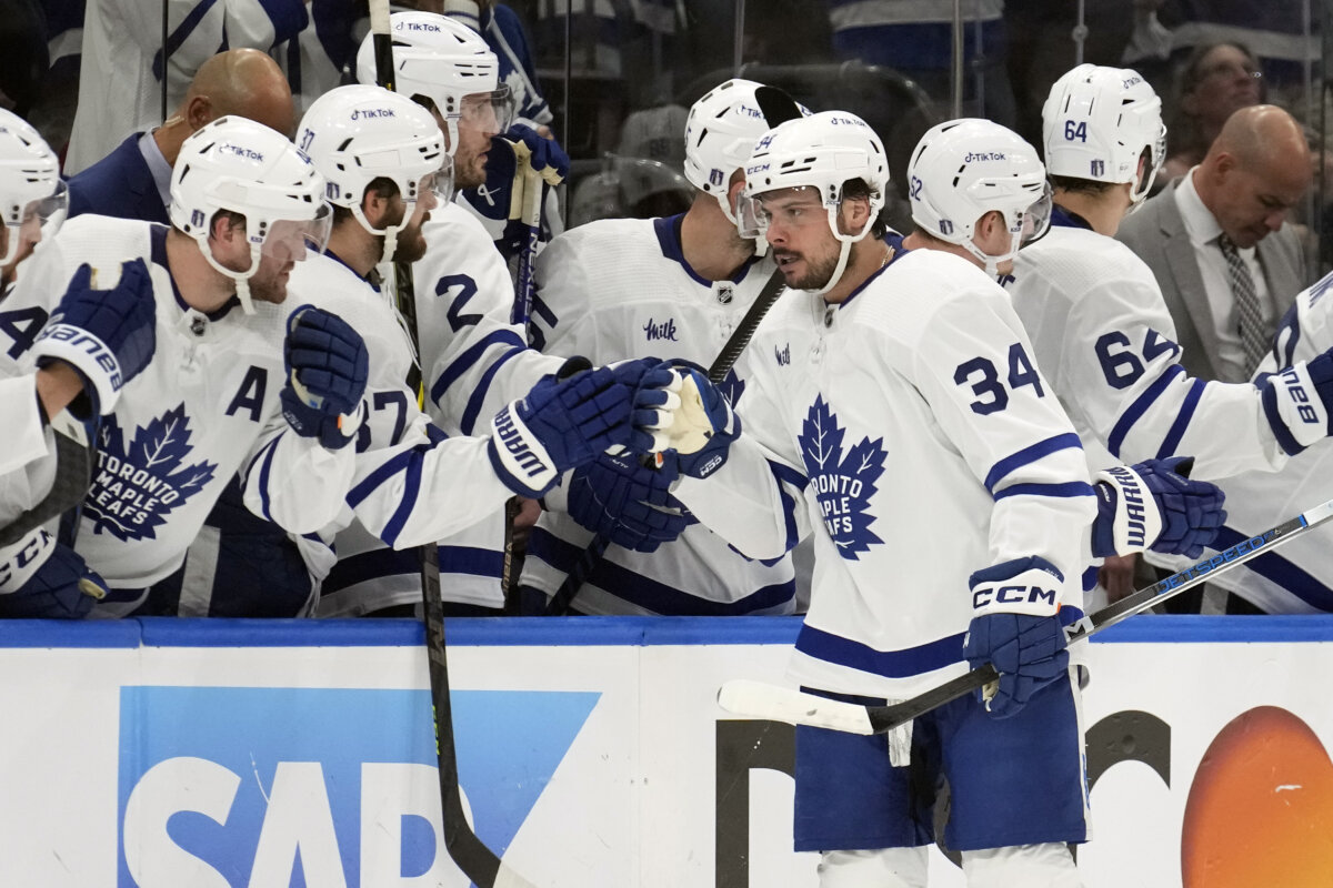 Tavares’ OT Goal Gives Maple Leafs Series Win Over Lightning – Metro US