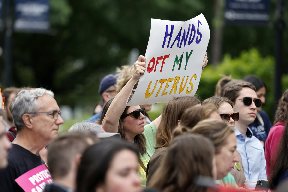 North Carolina House OKs bill tightening abortion limits Metro US