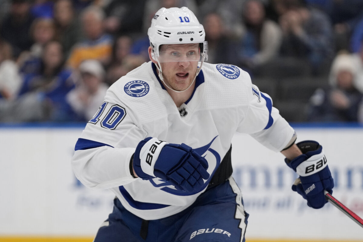 Blackhawks Acquire Corey Perry From Lightning, Adding More Experience ...