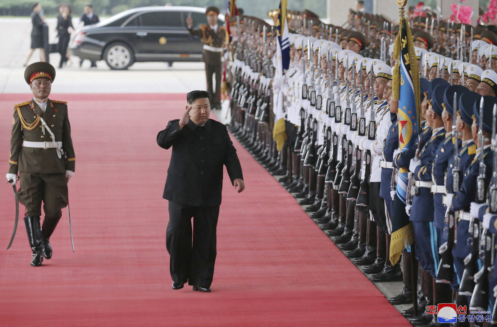 North Korean Leader Kim Jong Un Arrives In Russia Before An Expected Meeting With Putin Metro Us