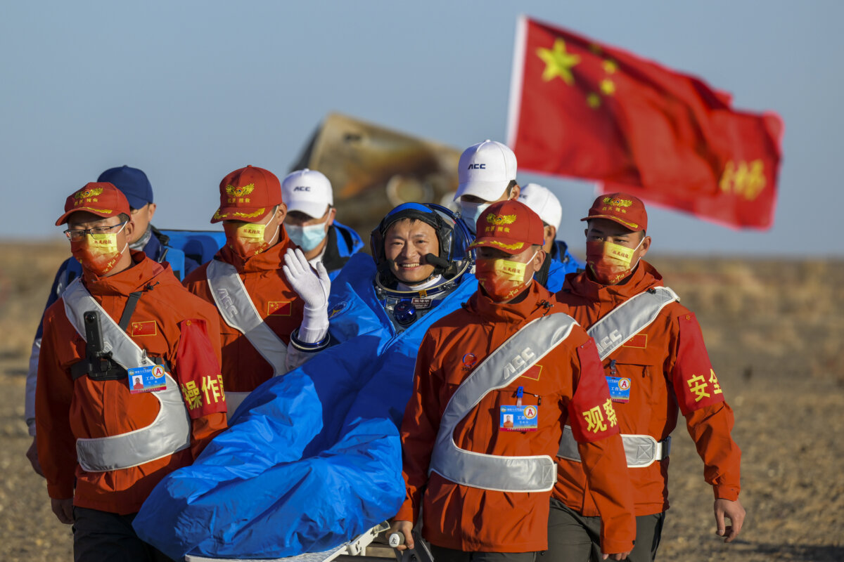 3 Astronauts Return To Earth After 6-month Stay On China’s Space 