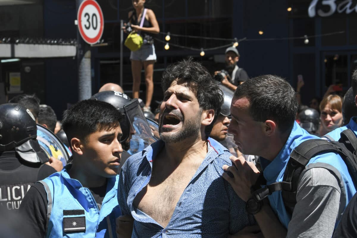 Argentina’s Unions Take To The Streets To Protest President’s Cutbacks ...