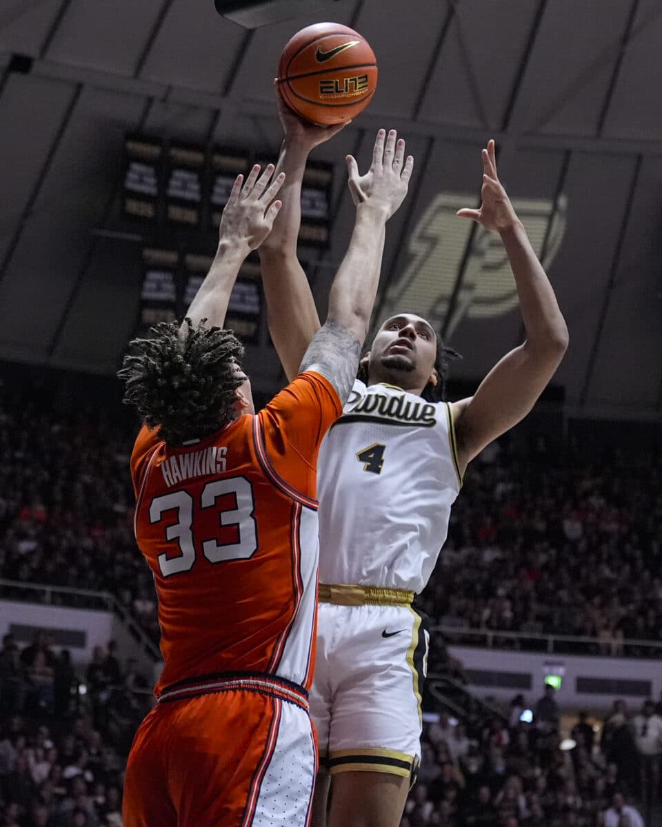 Trey KaufmanRenn’s breakout night helps No. 1 Purdue hold off No. 9