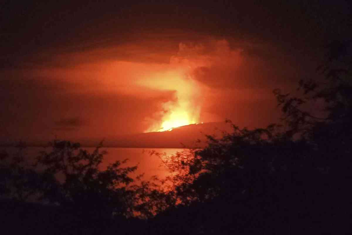 Ecuador Volcano Eruption