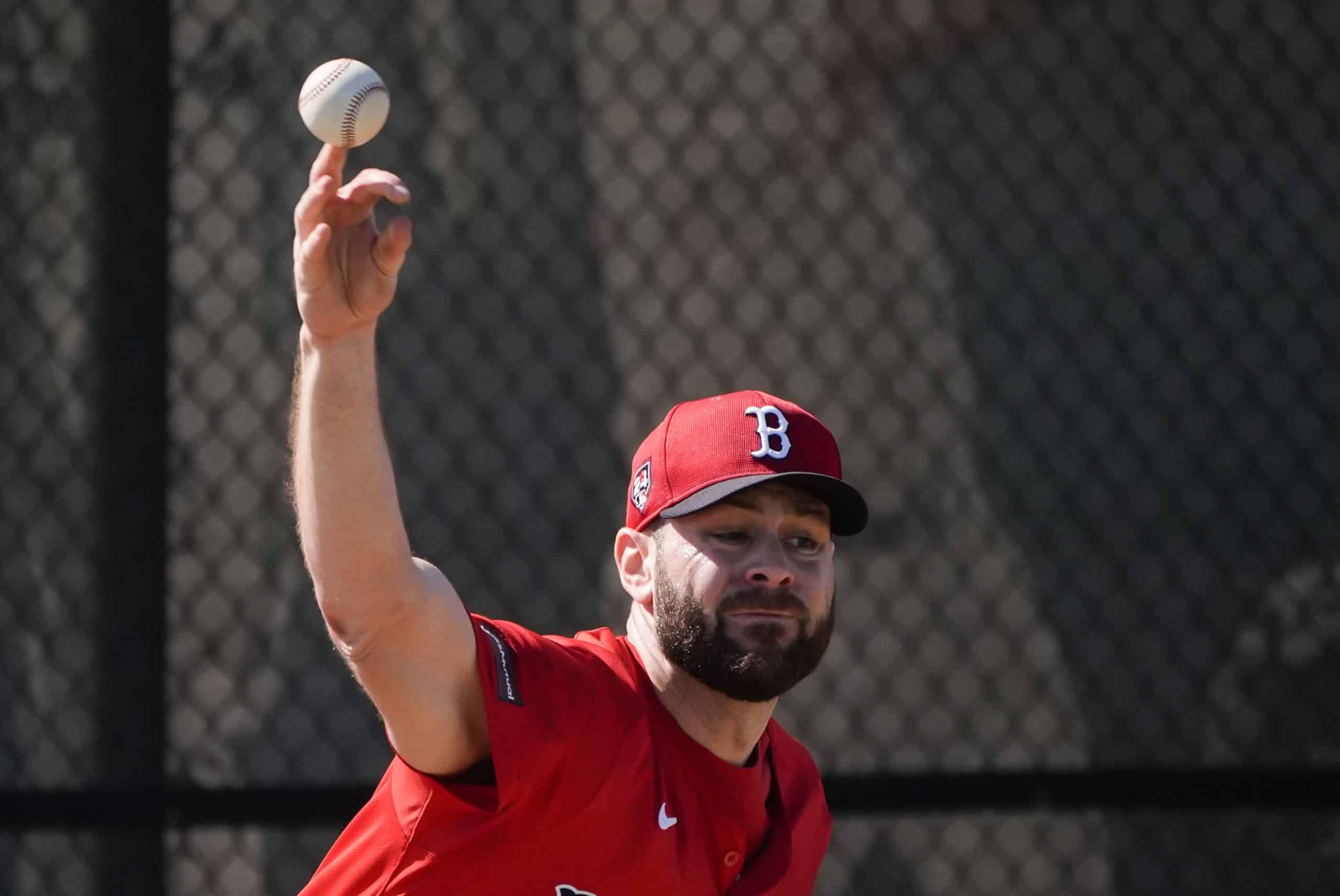 Red Sox pitcher Lucas Giolito to undergo right elbow surgery