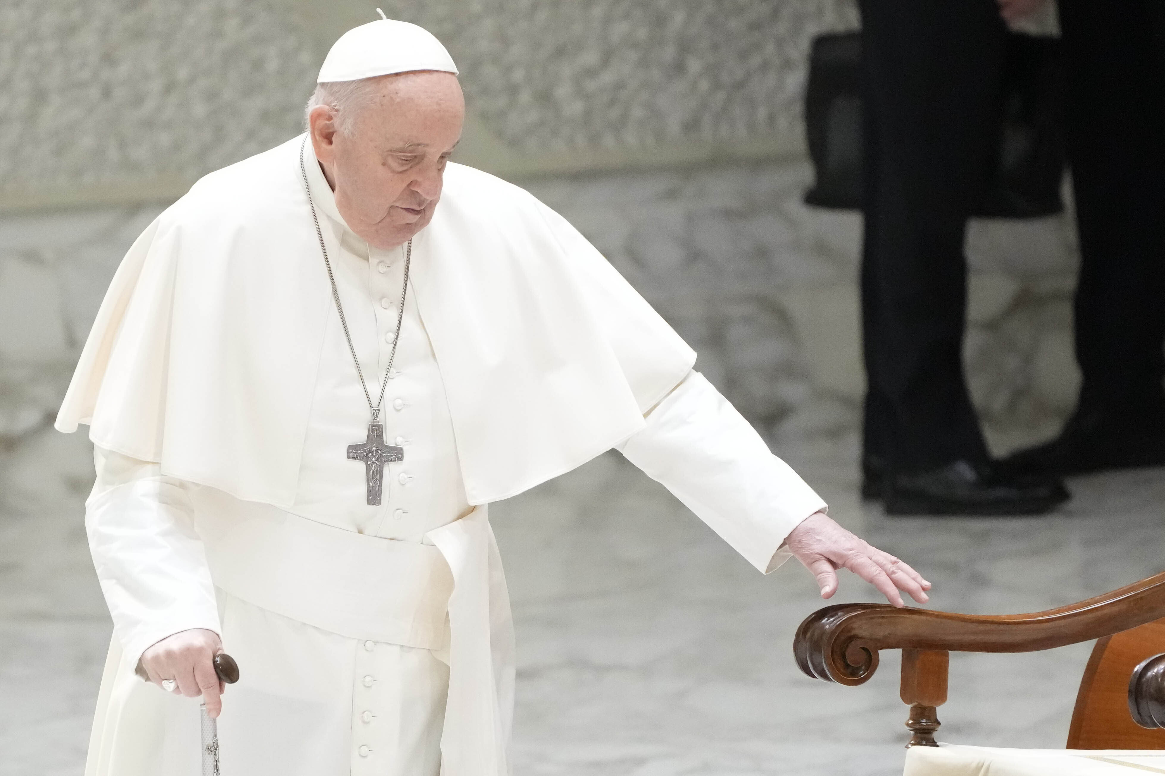 Pope appears in better health, praises Israeli and Arab fathers who