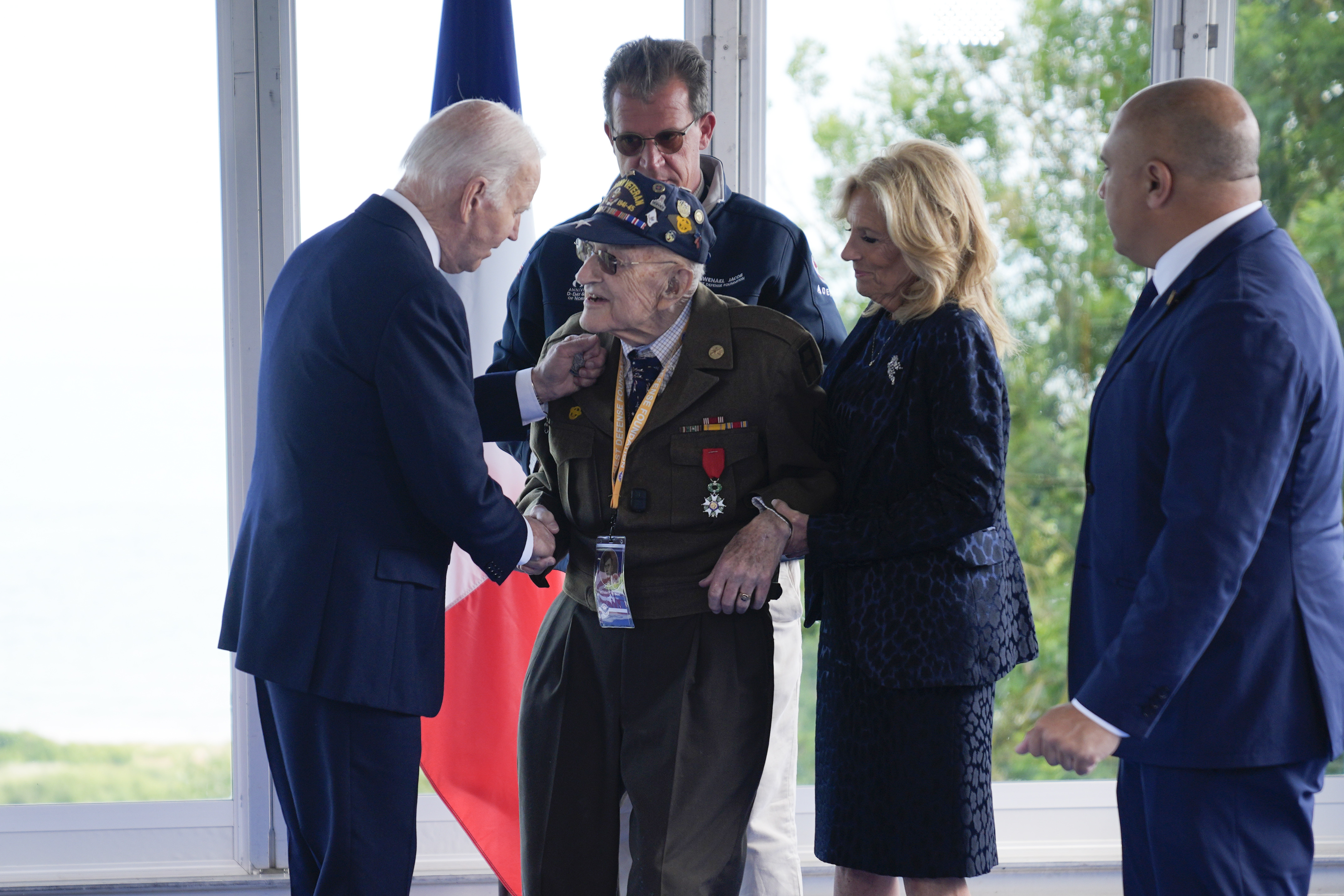 Biden calls for solidarity with Ukraine at DDay anniversary ceremony