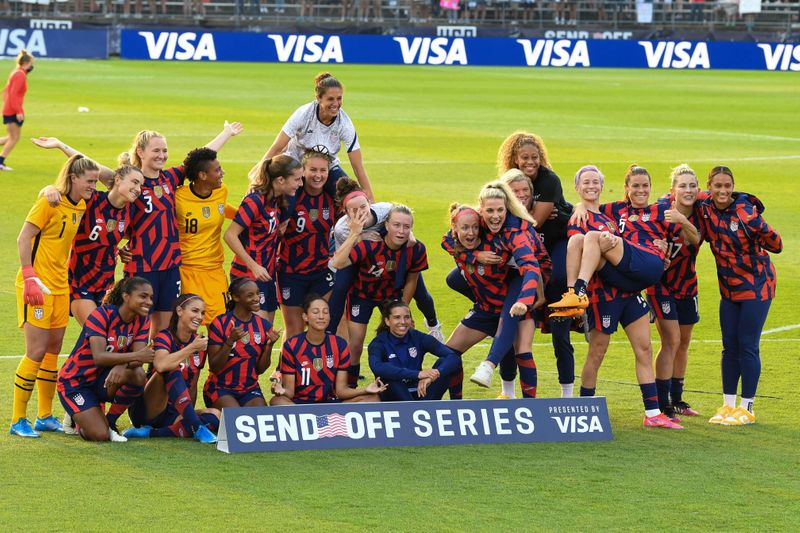 Soccer Uswnt Get Million From Womens Apparel Company Amid Equal Pay Fight Metro Us